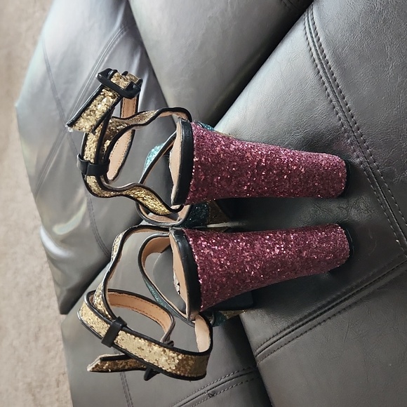 Sparkling platform heels! - Picture 3 of 12